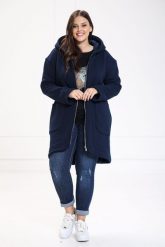Ciepły płaszcz bluza Zita w granatowym kolorze duże rozmiary XXL OVERSIZE. Bluzy damskie Moda Size Plus Iwanek, na wiosnę, m, bez wzorów, z bawełny, klasyczne, plus size, krótkie, bez kaptura. W wyprzedaży za 199.90 zł.