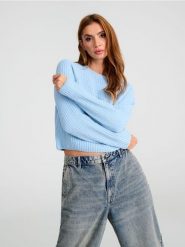 Sweter w paski - błękitny. Niebieskie swetry damskie Sinsay, l, bez wzorów, bez kołnierzyka, bez ramiączek, bez kaptura. Za 49.99 zł.