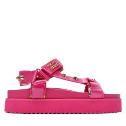 Sandały Versace Jeans Couture. Czerwone sandały damskie Versace Jeans Couture, bez wzorów, z jeansu, bez obcasa, na płaskiej podeszwie, bez zapięcia. Za 669.99 zł.