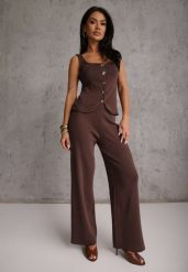 Brązowy Komplet z Dzianiny z Wiskozą Spodnie Wide Leg i Top z Guzikami Merice. Brązowe spodnie materiałowe damskie Renee, m, bez wzorów, z dzianiny. Za 139.99 zł.