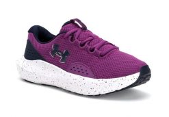 Buty do biegania damskie Under Armour Charged Surge 4. Fioletowe obuwie sportowe damskie Under Armour, bez wzorów, z gumy, do biegania. Za 175.99 zł.