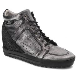 Srebrne Sneakersy Simen Skórzane Buty Na Koturnie. Czarne kozaki damskie Simen, z aplikacjami, ze skóry. Za 219.00 zł.