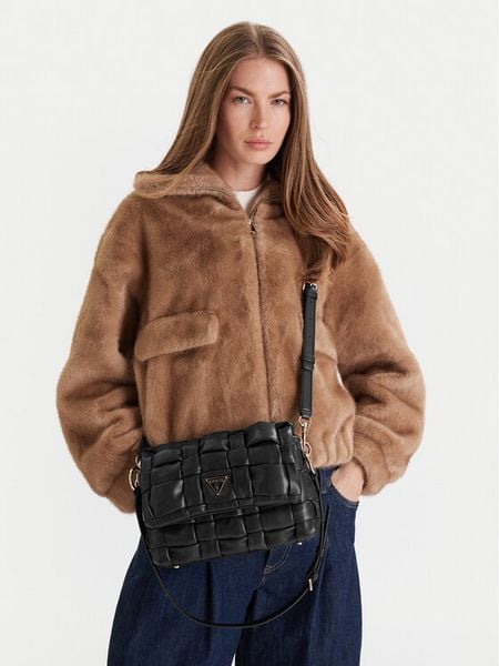 Guess Torebka HWWG80 72190 Czarny. Czarne torebki do ręki damskie Guess, z aplikacjami, ze skóry, bez dodatków. Za 350.99 zł.