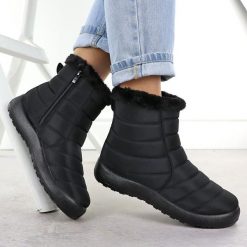 Śniegowce damskie płaskie ocieplane czarne Potocki SU33069. Czarne śniegowce i trapery damskie POTOCKI, ze skóry ekologicznej. Za 159.99 zł.