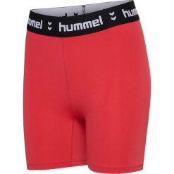 Szorty damskie Hummel Pulse Mid. Czerwone szorty sportowe damskie Hummel, bez wzorów, eleganckie, na fitness i siłownię. Za 169.00 zł.