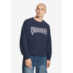 Bluza sportowa męska Prosto Graffiti Logo bez kaptura. Niebieskie bluzy męskie Prosto., m, bez wzorów, bez kaptura. Za 249.99 zł.