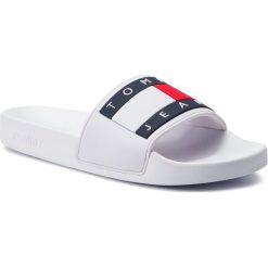 Klapki TOMMY JEANS - Flag Pool Slide EN0EN00474 White 100. Klapki damskie marki Tommy Jeans. Za 229.00 zł.