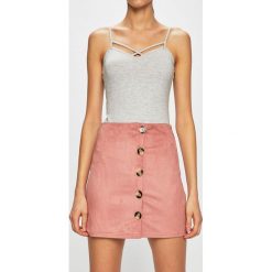 Tally Weijl - Spódnica. Czarne spódnice damskie TALLY WEIJL, l, bez wzorów, z dzianiny, casualowe, z podwyższonym stanem, mini, dopasowane. W wyprzedaży za 39.90 zł.