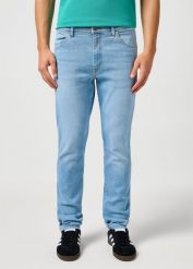 MESKIE SPODNIE WRANGLER LARSTON SUNRISE 112362342. Spodnie materiałowe męskie Wrangler, l, bez wzorów, z jeansu. Za 219.99 zł.