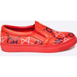 CheBello - Tenisówki. Czerwone trampki i tenisówki damskie CheBello, z materiału. W wyprzedaży za 129.90 zł.