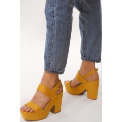 Żółte Sandały Hurdle. Żółte sandały damskie Born2be, bez wzorów, z materiału, bez obcasa, na obcasie, bez zapięcia. Za 34.99 zł.