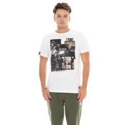 Kurzärmeliges Herren-T-Shirt aus Baumwolle mit Leone 1947 Graphics-Aufdruck. Białe koszulki sportowe męskie LEONE 1947 APPAREL, bez wzorów, z bawełny, bez kołnierzyka, bez ramiączek, na fitness i siłownię. W wyprzedaży za 73.68 zł.
