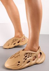 Ciemnobeżowe Wsuwane Sneakersy z Lekkiej Pianki z Wycięciami Bonasna. Brązowe obuwie sportowe damskie Renee, bez wzorów. Za 19.99 zł.