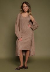 Ciemnobeżowy Komplet Dzianinowy z Wełną Długi Kardigan i Sukienka w Prążki Falandrea. Brązowe kardigany damskie Born2be, uniwersalny, bez wzorów, z dzianiny, biznesowe, długie. Za 149.99 zł.