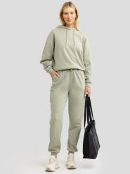 Spodnie damskie dresowe pistacjowe Foxie 302/ Megan 302. Zielone spodnie dresowe damskie Big Star, l, bez wzorów, z bawełny. W wyprzedaży za 59.99 zł.