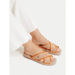 Klapki Tommy Hilfiger. Brązowe espadryle damskie Tommy Hilfiger, bez wzorów, bez obcasa, bez zapięcia. Za 241.99 zł.