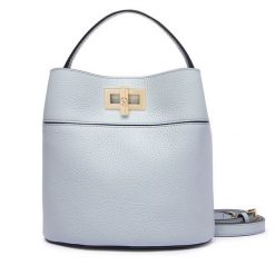 Torebka Furla. Niebieskie torebki do ręki damskie Furla, bez wzorów, klasyczne, bez dodatków. Za 1,179.00 zł.