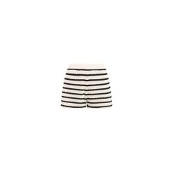 Protest PRTCabin shorts - Kitoffwhite. Szorty sportowe damskie Protest, bez wzorów, sportowe, na fitness i siłownię. Za 257.00 zł.