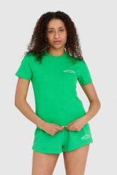JUICY COUTURE Zielony t-shirt damski haylee recycled z haftowanym logo. Zielone t-shirty damskie Juicy Couture, s, bez wzorów, bez kołnierzyka. W wyprzedaży za 243.99 zł.
