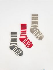 Skarpetki z domieszką wełny 3 pack - szary. Szare skarpety damskie Reserved, bez wzorów, z wełny. W wyprzedaży za 15.99 zł.