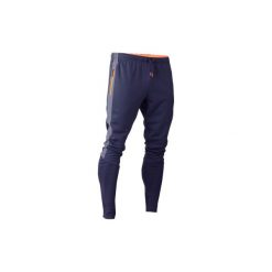 Spodenki do piłki nożnej T500. Szorty męskie marki KIPSTA. Za 59.99 zł.
