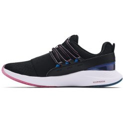 Buty do biegania damskie Under Armour Charged Breathe. Czarne obuwie sportowe damskie Under Armour, bez wzorów, z materiału, do biegania. Za 390.00 zł.