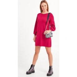 SUKIENKA TWINSET. Sukienki damskie Twinset, s, bez wzorów, eleganckie, bez kołnierzyka, bez ramiączek. W wyprzedaży za 811.30 zł.