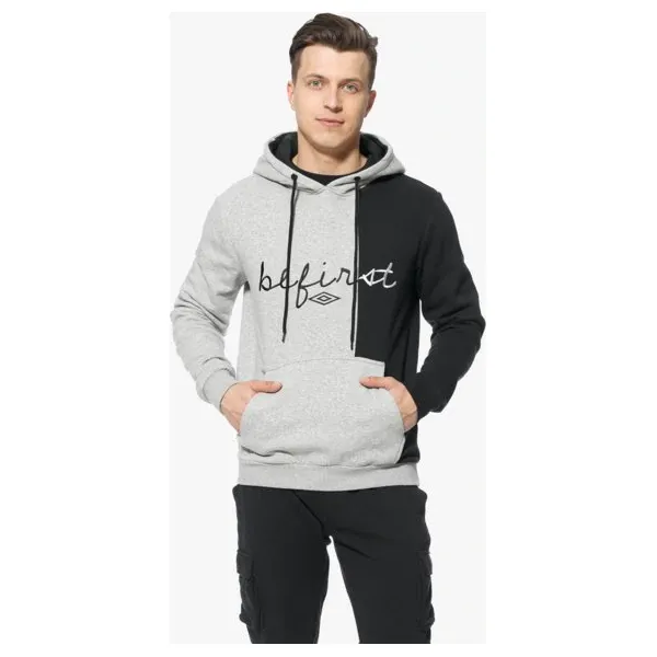 Umbro Bluza Badger , szary, rozmiar L. Szare bluzy męskie Umbro, l, bez wzorów, z bawełny, bez kaptura. W wyprzedaży za 89.99 zł.