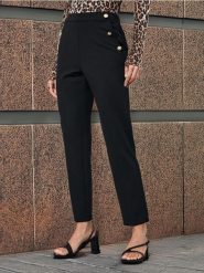 Eleganckie spodnie w kant - czarny. Czarne spodnie materiałowe damskie Sinsay, l, bez wzorów. W wyprzedaży za 27.99 zł.