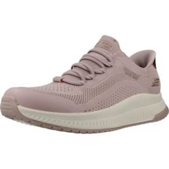 Buty SKECHERS SLIP-INS BOBS SQUAD 4 DIRE STEP Rose. Czerwone trampki i tenisówki damskie Skechers, bez wzorów, z materiału, klasyczne, bez zapięcia. Za 286.99 zł.