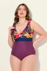 Damski Kostium kąpielowy wzór w liście miękkie miseczki z recyklingu. Niebieskie kostiumy jednoczęściowe damskie Ulla Popken, plus size, bez wzorów, z elastanu, plus size, do pływania. Za 239.99 zł.