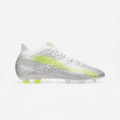 Buty piłkarskie Kipsta CLR Elite FG Jaguar Boost. Białe buty sportowe męskie KIPSTA, z dzianiny, bez zapięcia, do piłki nożnej. W wyprzedaży za 299.99 zł.