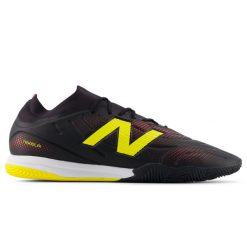 Halówki męskie New Balance TEKELA TEAM LOW LACED IN V5 UT3IL4EI – czarne. Czarne buty sportowe męskie New Balance, z materiału, bez zapięcia, na fitness i siłownię. Za 399.99 zł.