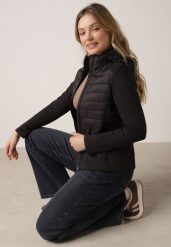 Czarna Pikowana Kurtka Przejściowa z Kapturem i Elastycznymi Rękawami Nikitha. Czarne kurtki damskie Born2be, l, bez wzorów, z jeansu, z kapturem. Za 149.99 zł.