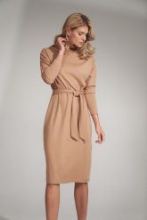 Sukienka z Golfem i Paskiem - Beżowa. Brązowe sukienki damskie Figl, l, bez wzorów, z dzianiny, bez kołnierzyka, bez ramiączek. Za 349.00 zł.