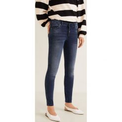 Mango - Jeansy push-up Uptown. Niebieskie jeansy damskie Mango. Za 129.90 zł.