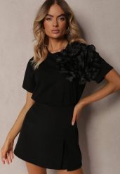 Czarny Bawełniany T-shirt z Krótkim Rękawem i Ozdobnym Kwiatem Krissas. Czarne bluzki damskie Renee, s, bez wzorów, z bawełny, biznesowe, bez kołnierzyka. Za 69.99 zł.