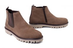 RIEKER 30453-24 brown, botki męskie. Brązowe botki męskie Rieker, bez wzorów, z gumy, bez zapięcia. Za 382.42 zł.