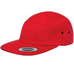 Classic Jockey Camper Cap. Czerwone czapki i kapelusze damskie FLEXFIT, bez wzorów. Za 68.99 zł.