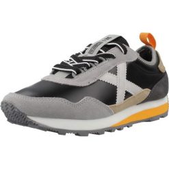 Buty MUNICH UM WMN 35 Czarny. Czarne obuwie sportowe damskie munich, bez wzorów, ze skóry, na fitness i siłownię. Za 358.99 zł.