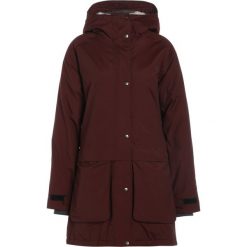 Didriksons LYKKE Parka bordeaux. Parki damskie Didriksons, z bawełny. W wyprzedaży za 944.30 zł.