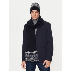 Czapka Guess. Niebieskie czapki i kapelusze męskie Guess, na zimę, z aplikacjami. Za 569.99 zł.