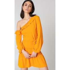 NA-KD Boho Sukienka z odkrytymi ramionami - Orange. Sukienki damskie marki NA-KD Boho. Za 56.95 zł.