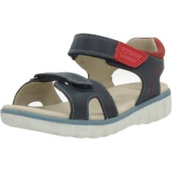 Sandały CLARKS ROAM SURF K Niebieski. Niebieskie sandały męskie Clarks, ze skóry, bez zapięcia. Za 152.99 zł.