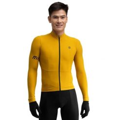 Męska termoaktywna koszulka rowerowa z długim rękawem Kolarstwo Siroko M7 Bei. Żółte koszulki sportowe męskie SIROKO, na jesień, l, bez wzorów, z materiału, bez kołnierzyka, bez ramiączek, rowerowe. Za 380.00 zł.