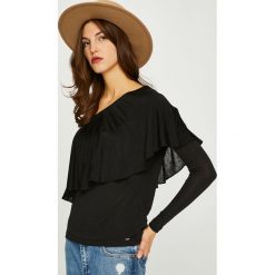 Pepe Jeans - Bluzka Clara. Czarne bluzki damskie Pepe Jeans, z dzianiny, casualowe. Za 179.90 zł.