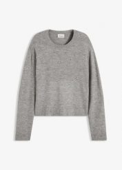 Sweter o pudełkowym kroju. Czarne swetry damskie bonprix, bez wzorów, bez kołnierzyka, bez ramiączek, bez kaptura. Za 107.99 zł.