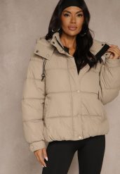 Beżowa Oversizowa Kurtka Puffer z Kapturem i Naszywką przy Rękawie Azine. Brązowe kurtki damskie Renee, l, z aplikacjami, z dzianiny, z kapturem. Za 179.99 zł.
