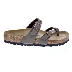 Klapki unisex Birkenstock 071061. Brązowe klapki damskie Birkenstock, bez wzorów, z materiału, bez obcasa. Za 677.00 zł.