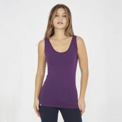 Top treningowy damski RAITA fioletowy. Fioletowe obuwie sportowe damskie Legea, bez wzorów, z materiału, na fitness i siłownię. Za 39.00 zł.